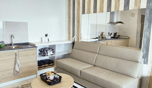 Estudio, no fumadores, vistas a la montaña