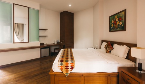 Grand Deluxe Room