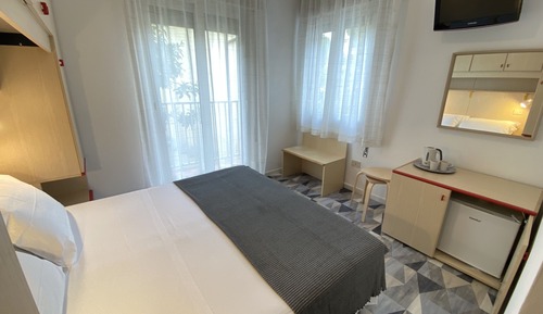 Habitación con 1 cama doble o 2 individuales