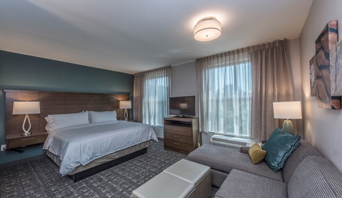 Estudio, 1 cama de matrimonio grande con sofá cama, cocina (Communications)