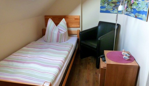 Habitación individual, baño privado