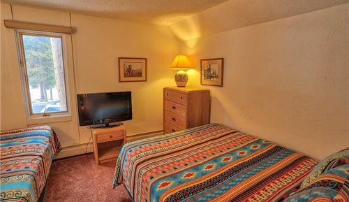 Apartamento básico, 2 habitaciones, chimenea