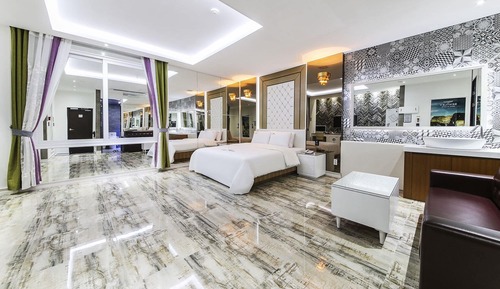 Habitación (VIP / 6pm Check In)