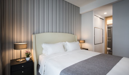 Apartamento Premier, 3 habitaciones, balcón, vistas parciales al mar