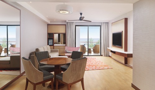 Suite, 1 habitación, no fumadores, balcón (1 King Bed)