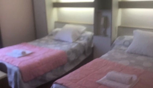 Habitación con 2 camas individuales