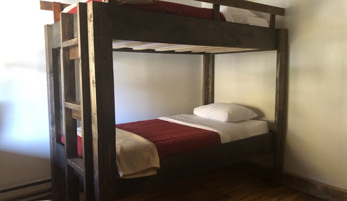 Habitación, dormitorio mixto, vistas a la montaña