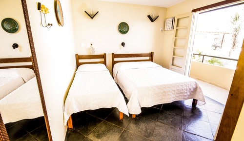 Habitación triple, balcón