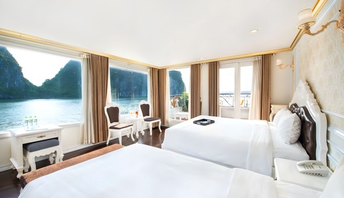 Habitación Royal con 1 cama doble o 2 individuales, balcón, vistas a la bahía