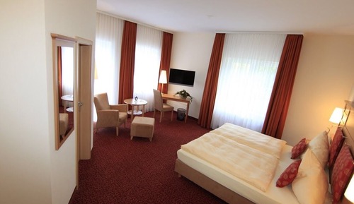 Habitación superior con 1 cama doble o 2 individuales, accesible para personas con discapacidad