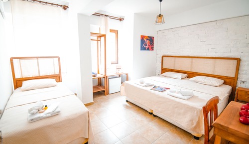 Habitación triple estándar, vistas al jardín