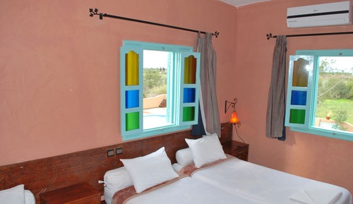 Habitación triple (Akal)