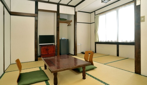 Japanese-style Room For 3 Guests