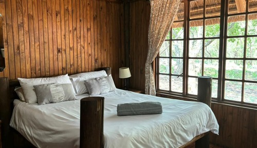 Chalet básico, 1 cama doble, vistas al jardín, planta baja