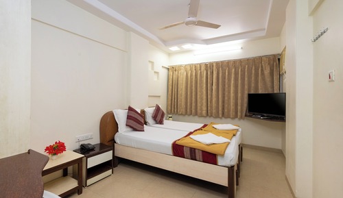 Habitación estándar doble, 1 cama doble, vistas a la ciudad