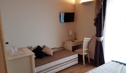 Habitación Confort doble, balcón, vistas al viñedo