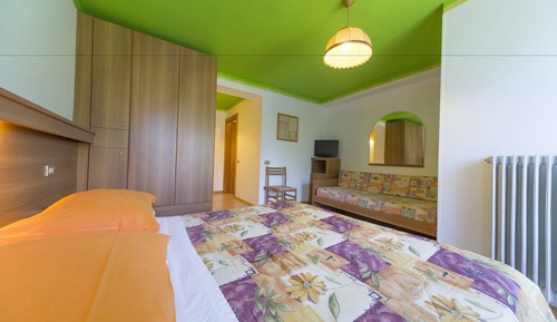 Habitación triple clásica