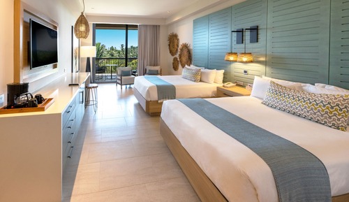 Adults Queen - Tropical Junior Suite