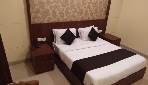 Habitación Deluxe doble, 1 cama de matrimonio, vistas a la ciudad