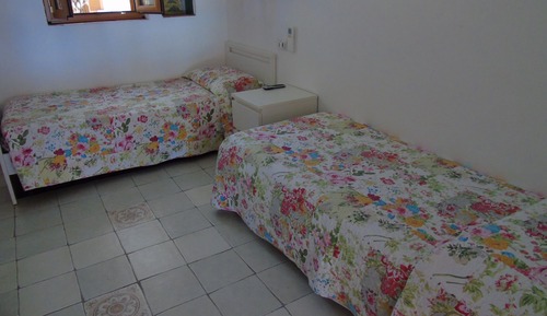 Habitación estándar con 2 camas individuales, vistas a la piscina