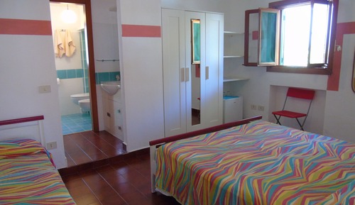 Habitación triple estándar, vistas a la piscina