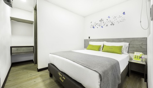 Habitación estándar doble, baño privado