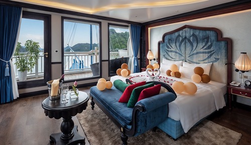 Habitación superior, balcón, vistas a la bahía (Lotus Suite)