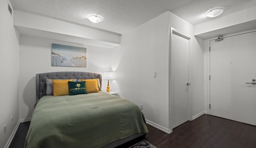 Apartamento superior, 2 habitaciones, cocina, vistas a la ciudad