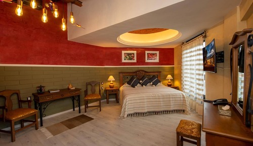 Habitación de lujo, 1 cama de matrimonio grande, en una planta alta