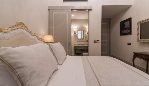 Habitación superior, 1 cama doble, no fumadores, en edificio anexo