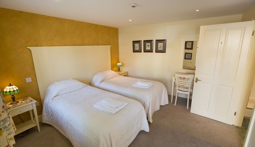 Habitación con 2 camas individuales
