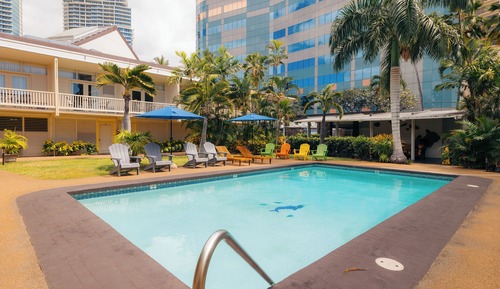 Habitación, vistas a la piscina (1 King or 2 Doubles)