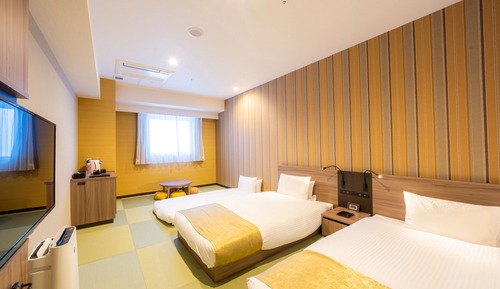 Habitación Deluxe con 2 camas individuales, no fumadores (Japanese, for 3 people)