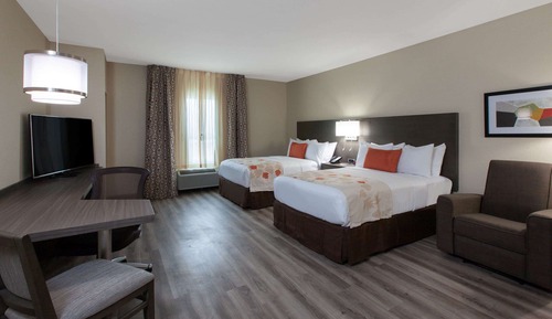 Suite estudio, 2 camas dobles, no fumadores (Mobility,Hearing,Tub w/Grab Bars)