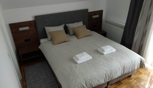 Habitación estándar doble, 1 cama de matrimonio, vistas al patio