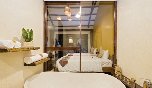 Habitación Deluxe con 1 cama doble o 2 individuales, vistas al lago