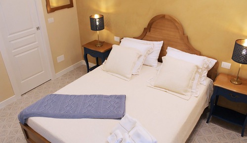 Habitación Deluxe doble, 1 cama de matrimonio, vistas a la ciudad (Tosca)