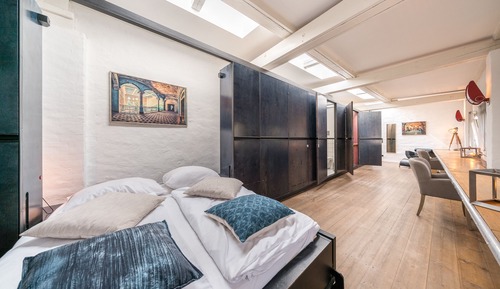 Apartamento (Blauer Raum)