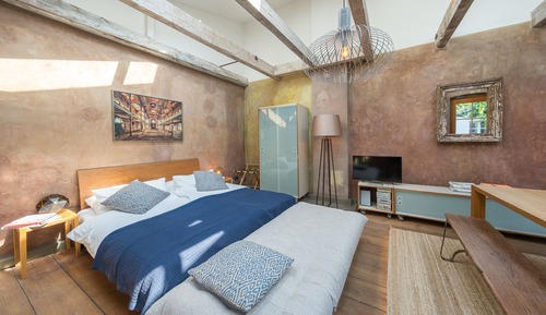 Apartamento (Remise mit Balkon)