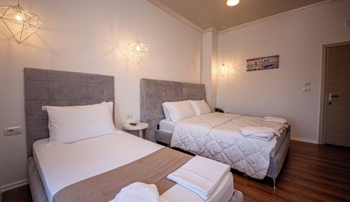 Habitación triple, balcón, vistas al mar