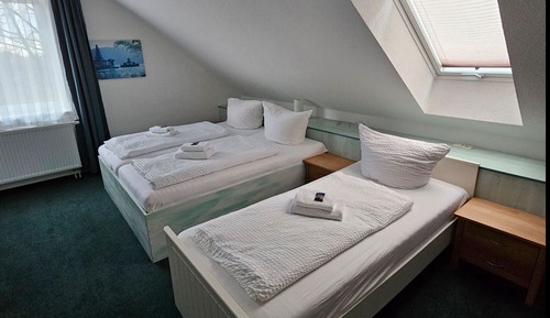 Habitación triple, baño privado