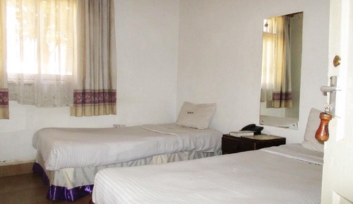 Habitación estándar con 2 camas individuales