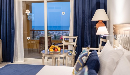 Habitación superior, vistas al mar