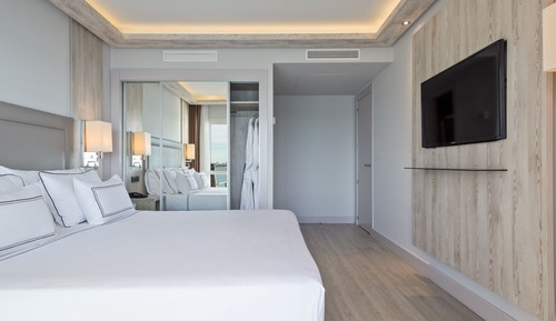 The Level, Room, Pool Access (Adults Only)