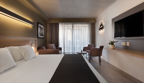 Habitación superior con 1 cama doble o 2 individuales