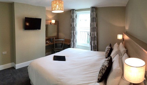 Large Double Room with Bath