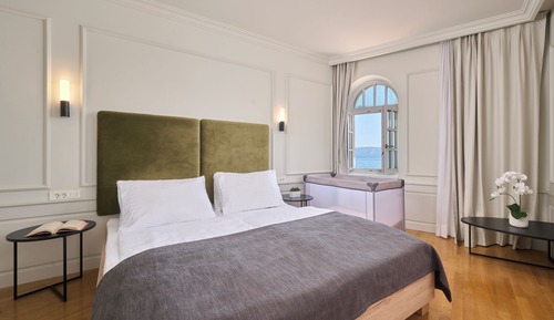 Superior family room with sea view