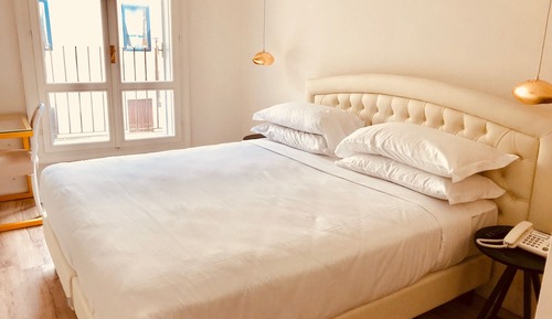 Habitación doble, balcón, vistas a la ciudad