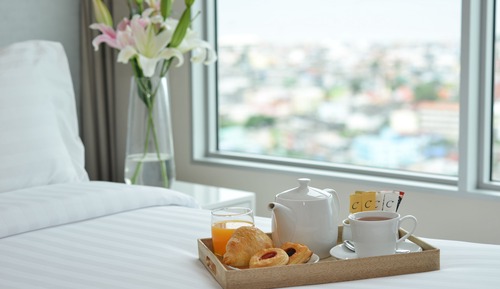 Habitación Grand, 1 cama de matrimonio grande, vistas a la ciudad