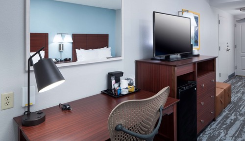 Two Queen Beds w/ Accessible bathtub, Non-Smoking, Accessible